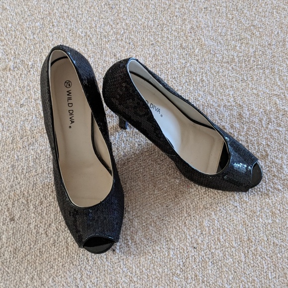 Wild Diva Black Sequin Peep Toe Pump, 7.5M - Picture 6 of 8